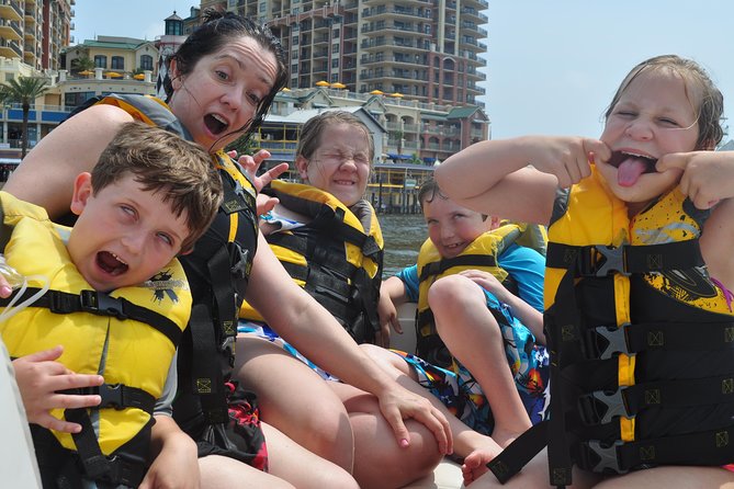 Banana Boat Ride in the Gulf of Mexico - Dolphins and photos: what you can hope for without counting on it