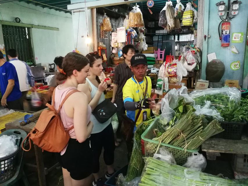 Bangkok: Bike and Canal Boat Tour with Lunch - How the guides, helmets, and pacing keep it safe and fun