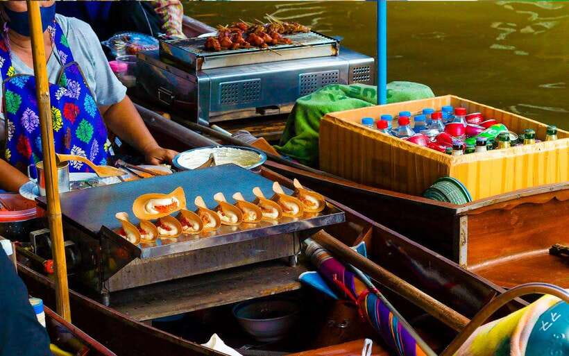 Bangkok: Damnoen Saduak and Train Market with Boat Ride - Pickup, timing, and why the early departure matters