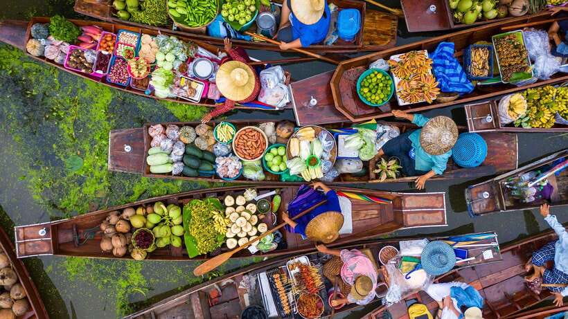 Bangkok: Damnoen Saduak and Train Market with Boat Ride - Damnoen Saduak on land: a guided walk with market reality