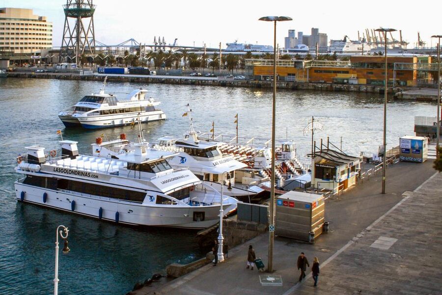 Barcelona: Boat Tour in Las Golondrinas - Onboard Comfort: Deck Seating, Indoor Shelter, and Bring-Your-Own Strategy