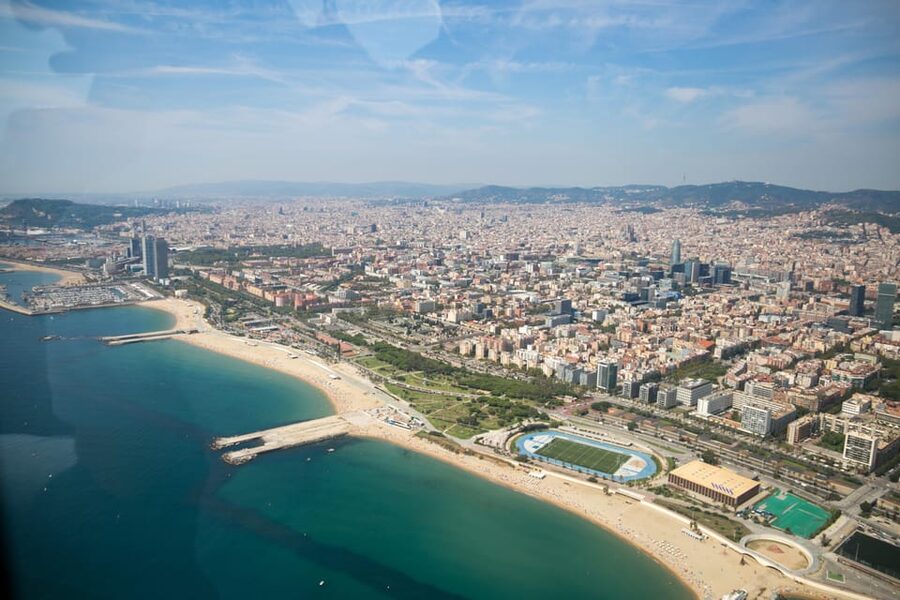Barcelona: Boat Trip and Panoramic Helicopter Flight - Should you book the Barcelona boat + helicopter combo?