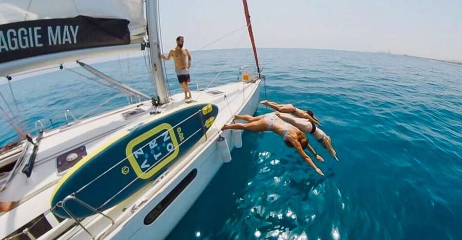 Barcelona: Coastline Boat Trip with Snacks and Cava - Who this tour suits best (and who might want another option)