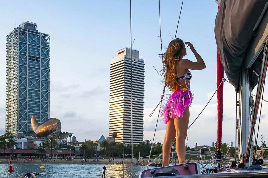 Barcelona: Coastline Boat Trip with Snacks and Cava - Snacks and cava: why the onboard details make the trip