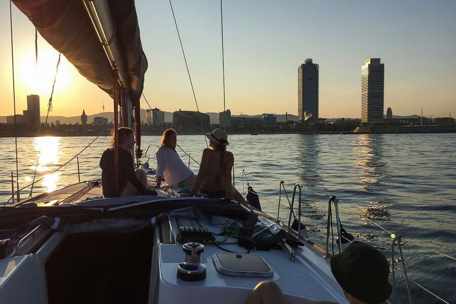 Barcelona: Coastline Boat Trip with Snacks and Cava - Price and value: is $32 worth it in Barcelona?
