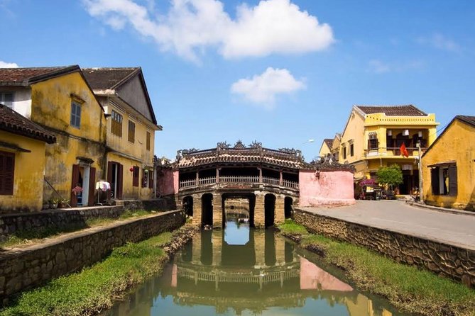 Basket Boat Tour, Hoi An city, boat trip and lantern release - A 5-hour mix of old town, coconut boats, and lantern-light time