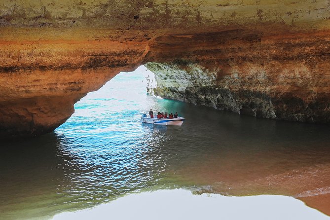 Benagil Boat Tour with Local Guide - Carvoeiro and Praia da Marinha sands: why those names matter