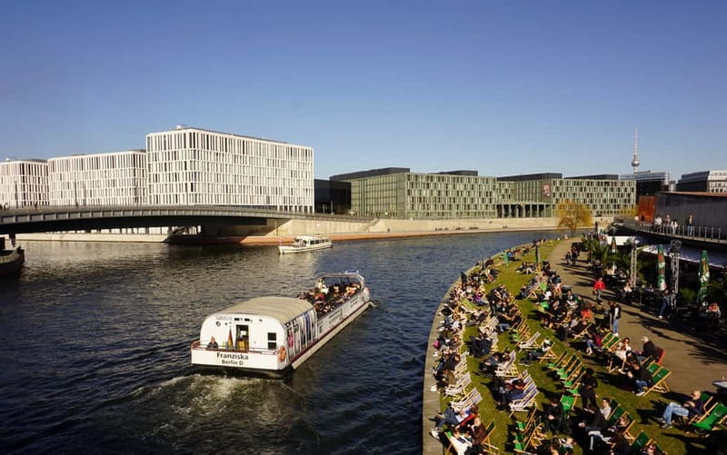 Berlin: 1-Hour Boat Tour with Bilingual Live Guide - Key Things I’d Put at the Top of Your List