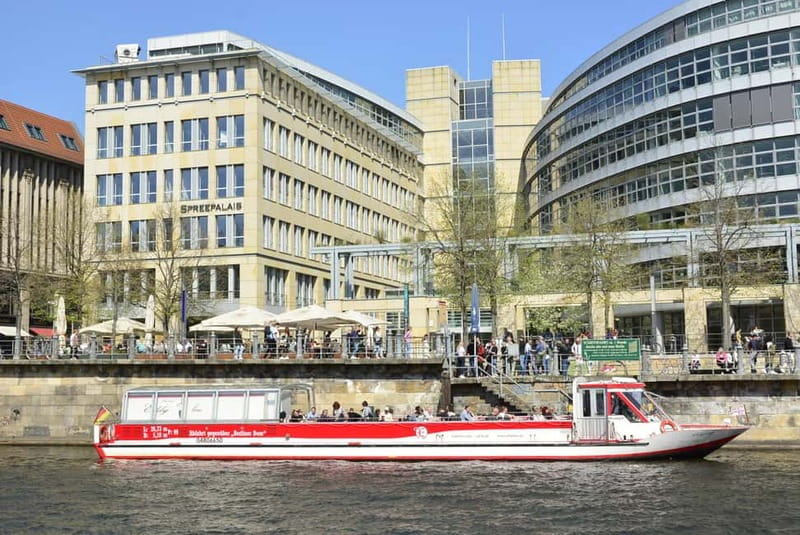 Berlin: Panoramic Boat Tour with Bilingual Audio Guide - Key things I’d focus on