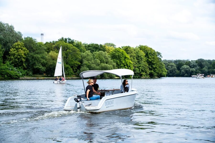Berlin: Self-Drive Boat Tour - Comfort, Weather, and the Picnic Factor