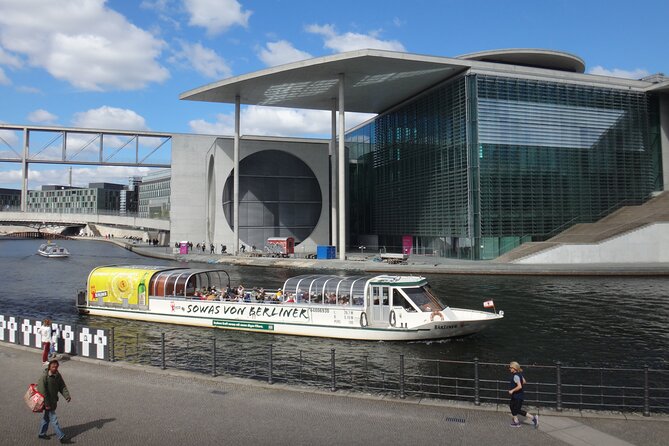 Berlin sightseeing boat tour on the Spree - Humboldt Forum in Berlin Palace: cultural Berlin from the waterline