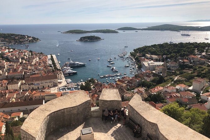 Blue Cave and Town Hvar with 5 Island Boat Tour - Stop-by-stop: submarine shelter, Blue Cave, Komiža, Stiniva, Green Cave, Hvar