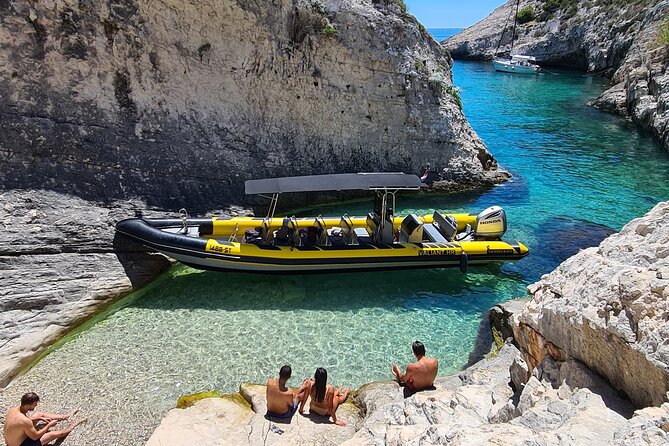 Blue cave & Hvar, 5 islands speed boat tour with unique boats from Split - Budikovac (Blue Lagoon) swim time: where the turquoise color actually matters
