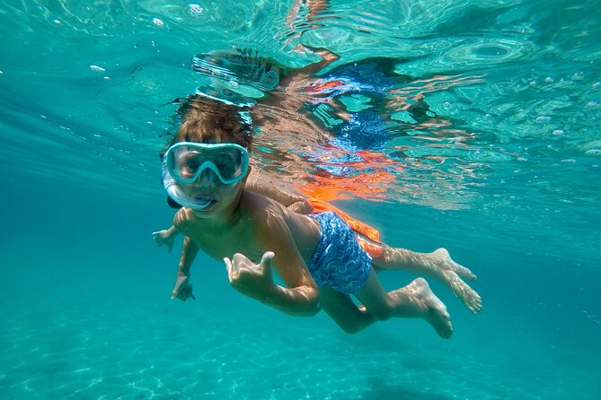 Blue Lagoon & 3 Islands Private Boat Tour - Entering the Day: Meeting Split at Trumbićeva obala