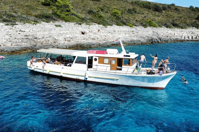 Boat Tour at Delfina Hvar - Pakleni Islands swimming: St. Clement and Marinkovac coves