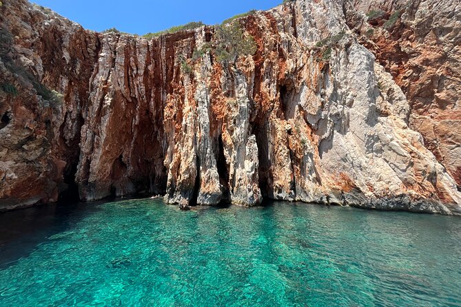 Boat Tour at Delfina Hvar - The food, WiFi, and the small comforts that matter on a 5-hour boat ride