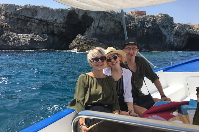 Boat tour of Ortigia Island and sea caves - Who should book this, and who should think twice