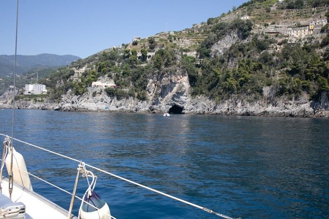 Boat tour of the Amalfi Coast with Aperitif - Amalfi village: what an hour on shore is really like