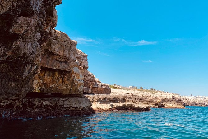 Boat tour of the Polignano a Mare caves with aperitif - The Aperitif, Taralli, Prosecco, and the Swimming Moment