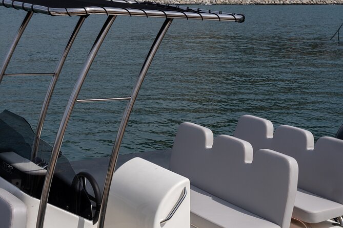 Boat Tour to Portofino and San Fruttuoso for Small Groups - Baia di Paraggi: a short photo stop plus a chance to swim