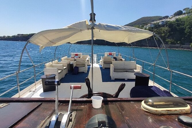 Boat tour with lunch on board to discover Procida - Aragonese Castle Views: The Fort That Looks Like It Floats