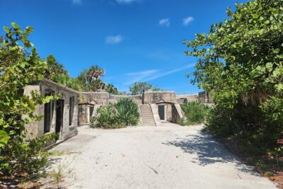 Boat tour with Watersports and snorkeling near st pete beach - Egmont Key State Park: Why This Stop Works for Snorkel Time