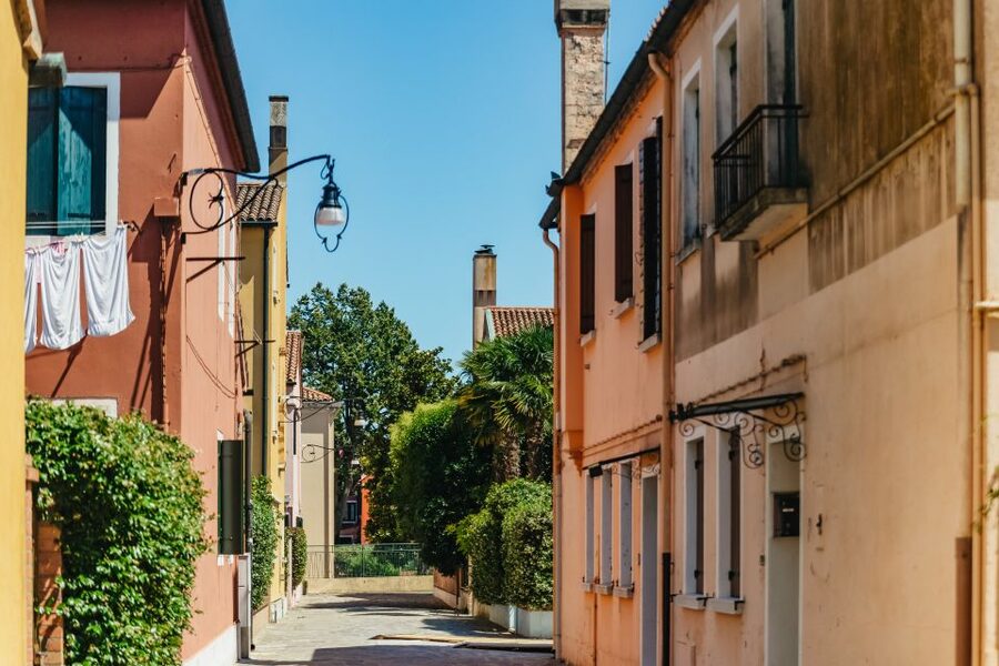 Boat Trip: Glimpse of Murano, Torcello & Burano Islands - Should you book this Murano, Torcello & Burano tour?