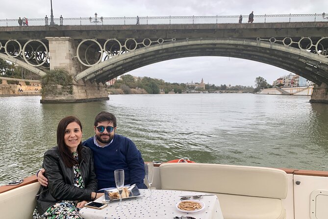 Boat Trip "Los Rincones del Guadalquivir" - The 1992 Universal Exhibition area: a surprising add-on view