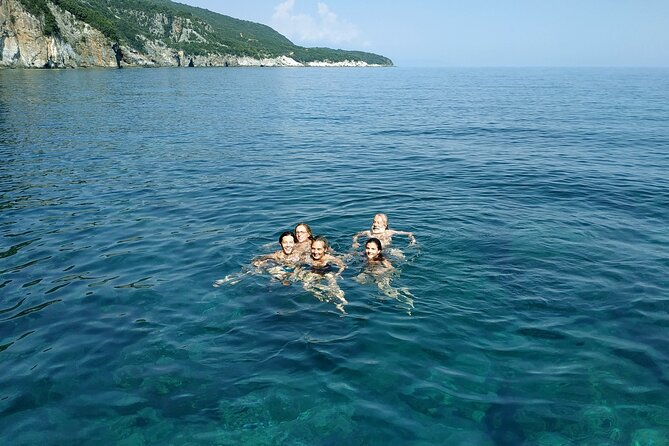 Boat Trip "Sea Caves of Thetis" - Timing and distance: what a 20 km coast ride feels like