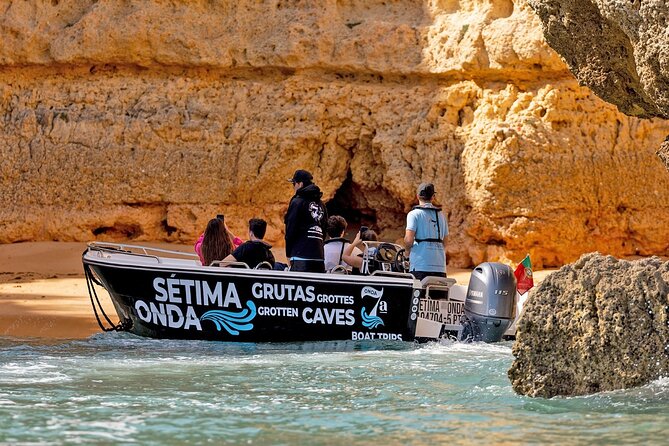 Boat Trip Through the 15 Caves of Benagil - The Crew Makes the Difference: Guides and Captains