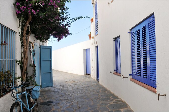 Boat Trip to Cadaqués from Roses with STOP 1:30h/2H/ in Cadaqués - Timing, meeting, and why “arrive early” is not optional