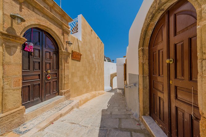 Boat Trip to LINDOS with Swimming Stops at Anthony Quinn's & Tsambika Bays - Boat Comfort, Seating, and What to Expect When It’s Busy