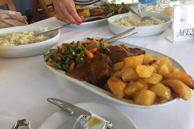 Boat Trip to Régua Through the Douro Valley with Breakfast and Lunch - The 8:30 Start and the Two Porto Meeting Quays