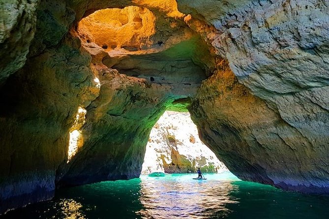 Boat trip to the caves of Benagil - Lagos Marina start: getting onto the RIB without fuss