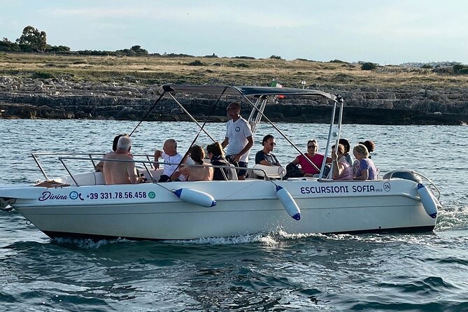 Boat trip to the Polignano a Mare caves - Stories from the skipper: the details that make the trip stick
