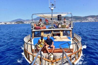 Bodrum Boat Tour with Lunch: Beaches and Islands - The 11:00–17:00 Plan: What the Day Feels Like