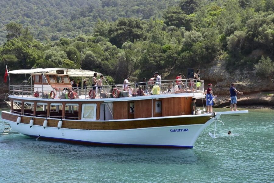 Bodrum: Orak Island Boat Tour with Swim Stops and Lunch - Stop 3: Tavşan Burnu Cove for a Calm Finish