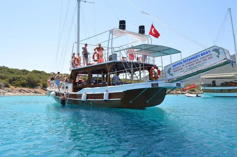 Bodrum: Orak or Black Island Boat Tour with Lunch - First swim stop: the Black Island hot-spring cave
