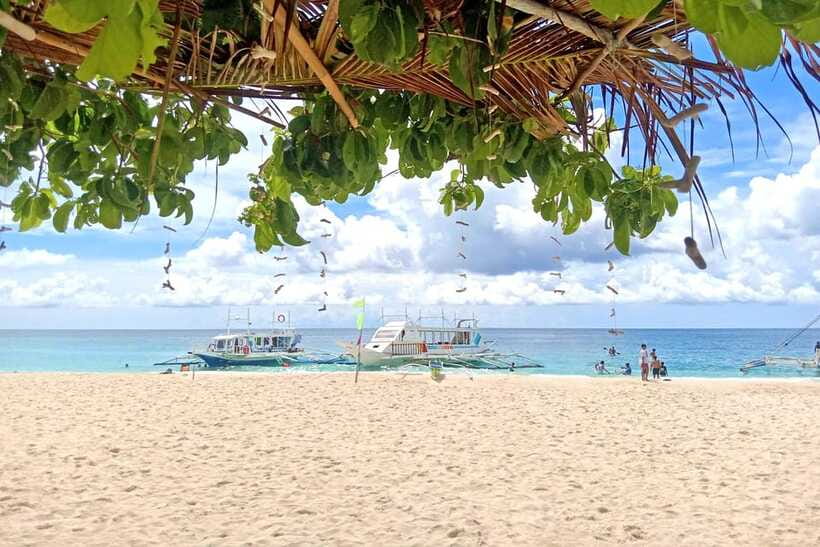 Boracay: Island Boat Tour with Crystal Cove Entry - Crocodile Island and the other cruise-by sights
