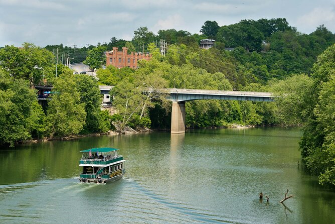 Bourbon Boat Tour in Frankfort with Tasting - The bourbon tastings: what’s included and how to use it