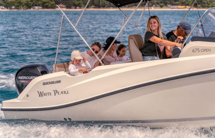 Brijuni Islands: Sunset & Dolphins private boat tour - The speedboat stretch: built for positioning