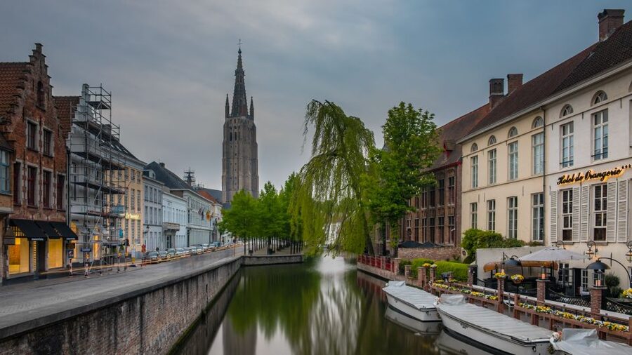Bruges: Walking Tour, Canal Boat Trip w/Beer Tasting Option - Key Things You’ll Like