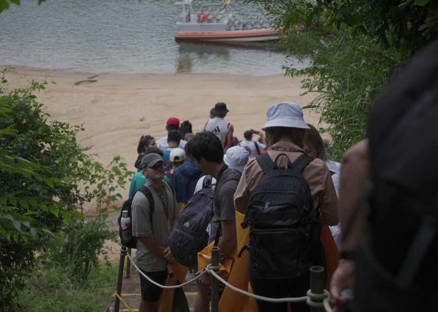 Buenos Aires: Iguazú Falls with Boat Ride & Optional Flight - Who This One-Day Iguazú Trip Fits Best