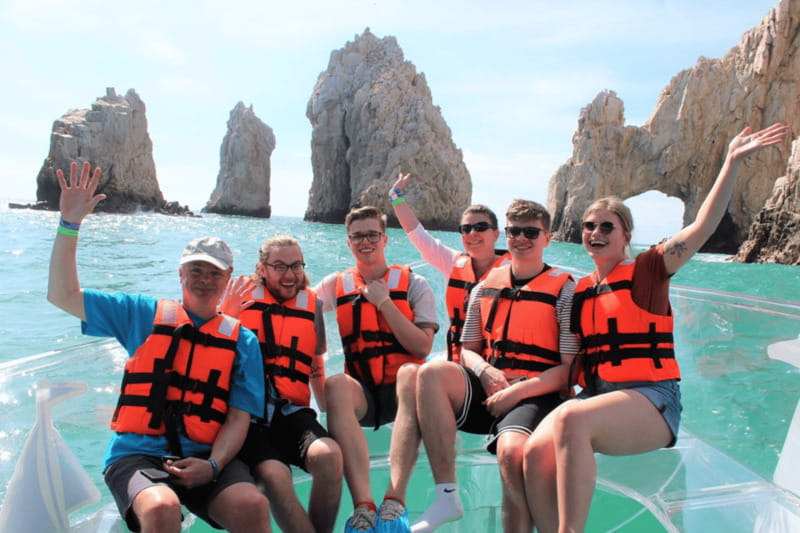 Cabo San Lucas: Glass Bottom Boat Tour to Land's End - Fish feeding and tropical sightings: this is what you paid for