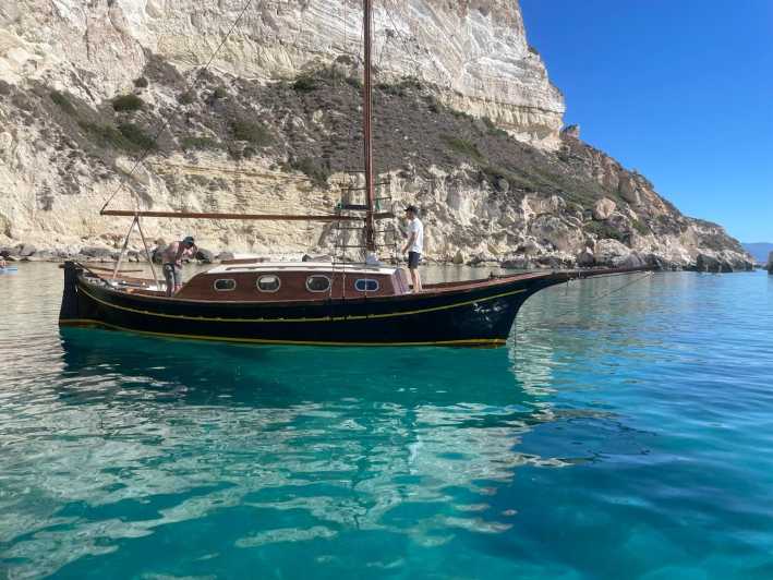 Cagliari: Classic Boat tour along the gulf with tasting. - Stop-by-Stop Route: Cala Bernat, Cala Mosca, and Cala Fighera