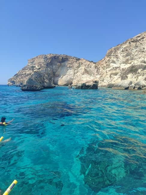 Cagliari: Devil's saddle boat tour, 4 stops and prosecco - From Marina di Sant’Elmo to dock D: what the start feels like