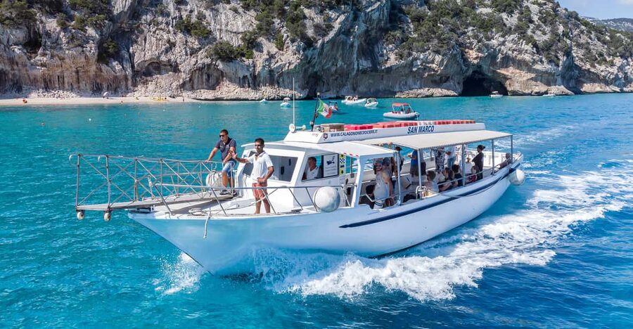 Cala Gonone: Gulf of Orosei Boat Tour with Aperitif - Beach stops: what you gain (and what you should plan for)