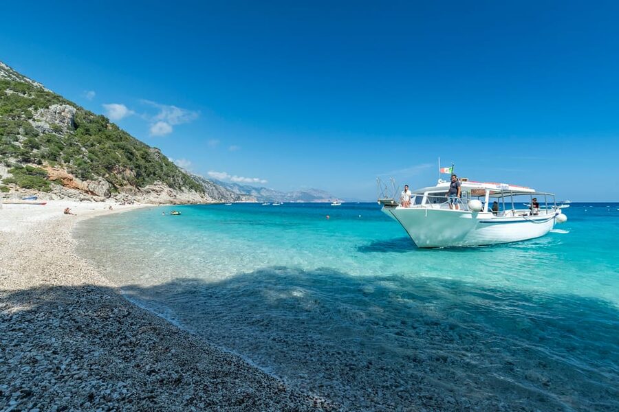 Cala Gonone: Gulf of Orosei Boat Tour with Aperitif - Cala Luna, Mariolu, and the other first-beach options