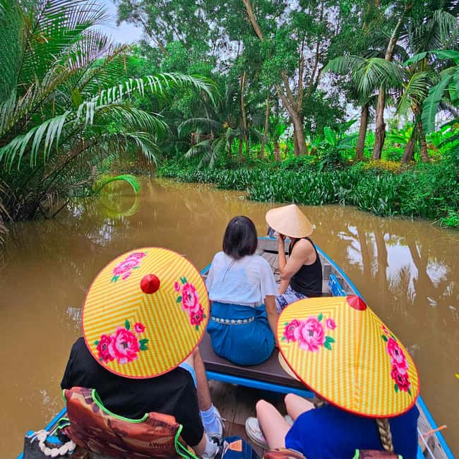 Can Tho: Peaceful Private Boat Ride on the Mekong(No Guide). - What you’ll see: school life, fishermen, and gardens that make sense