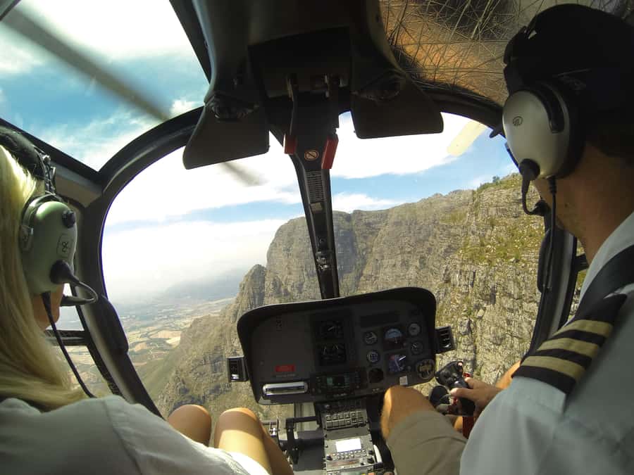 Cape Town: 2 Oceans Helicopter Flight with Boat Tour Ticket - The check-in flow: safety briefing, weigh-in, and boarding feel